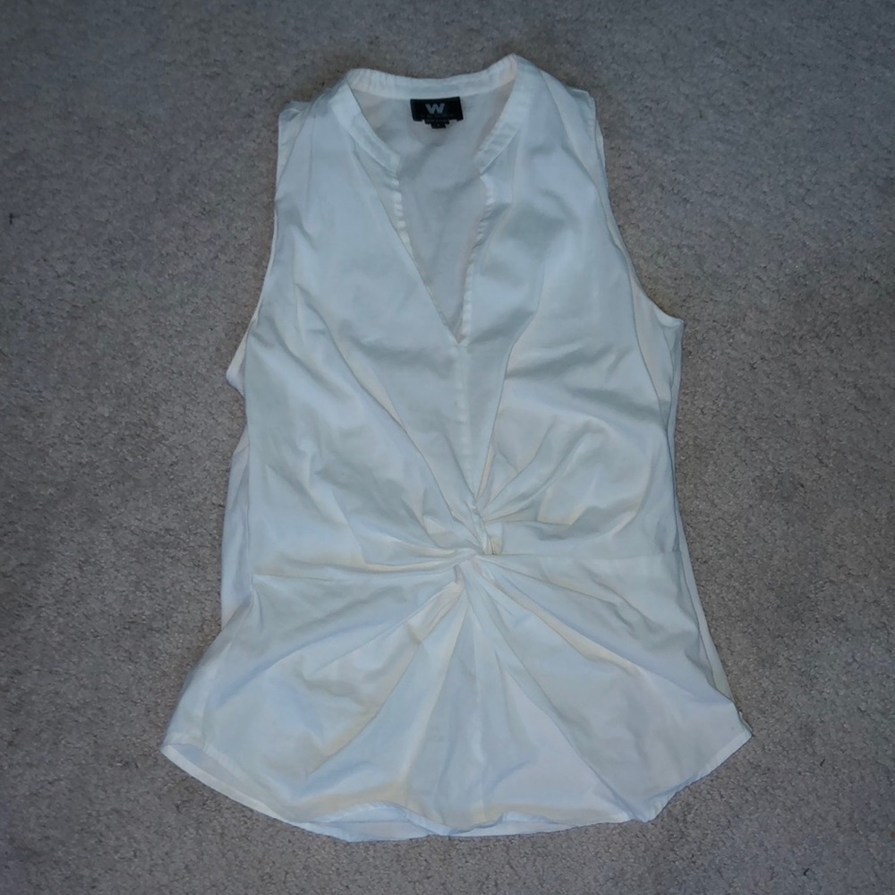 Cute front tie/ruffle shirt